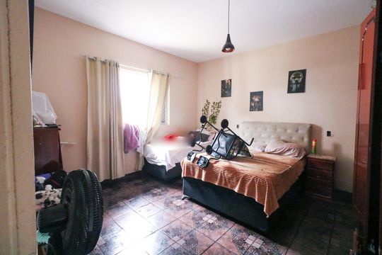 Casa à venda com 2 quartos, 200m² em Pedreira, Diadema
