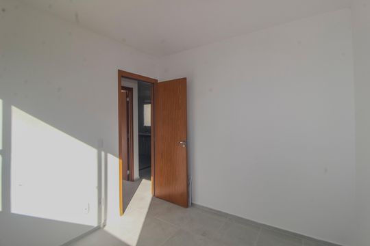 Quarto de apartamento à venda com 2 quartos, 50m² em Cavalhada, Porto Alegre