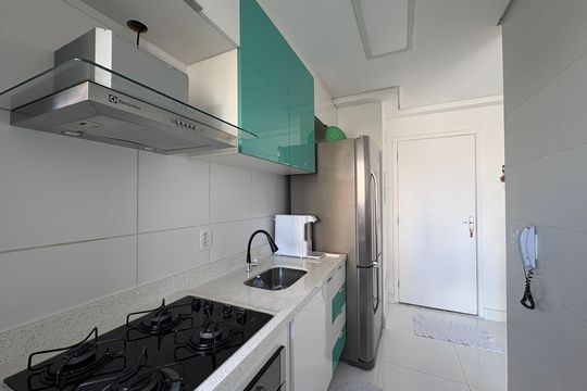 Cozinha de apartamento para alugar com 2 quartos, 55m² em Freguesia do Ó, São Paulo