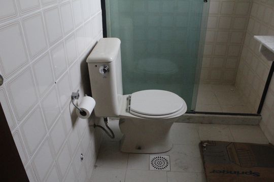 Banheiro da Suíte de apartamento à venda com 3 quartos, 190m² em Taquara, Rio de Janeiro