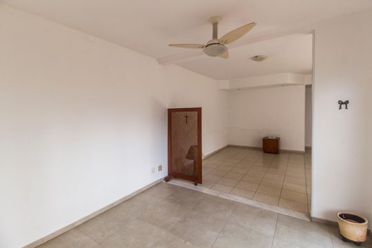 Sala de casa de condomínio à venda com 3 quartos, 160m² em Residencial Dois (tambore), Santana de Parnaíba