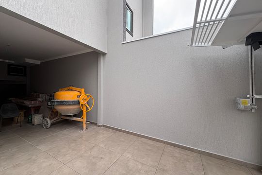Garagem de casa à venda com 2 quartos, 135m² em Vila Palmeiras, São Paulo