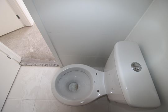 Banheiro de apartamento à venda com 2 quartos, 37m² em Parada Inglesa, São Paulo