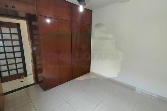 Casa à venda com 3 quartos, 106m² em Interlagos, São Paulo