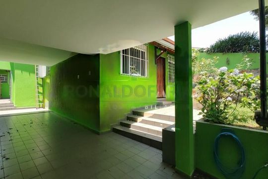 Casa à venda com 3 quartos, 106m² em Interlagos, São Paulo