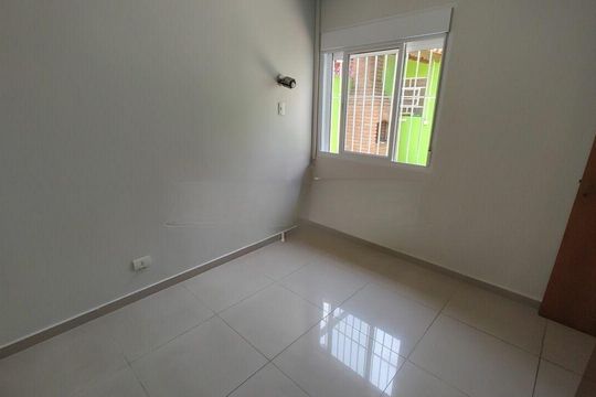 Casa à venda com 3 quartos, 106m² em Interlagos, São Paulo