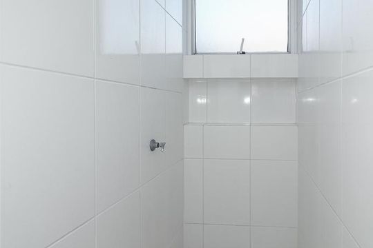 Banheiro de apartamento à venda com 2 quartos, 66m² em Santa Tereza, Porto Alegre