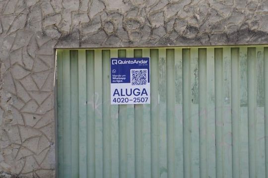 placa instalada VBPE-55 de apartamento para alugar com 3 quartos, 200m² em João Pinheiro, Belo Horizonte