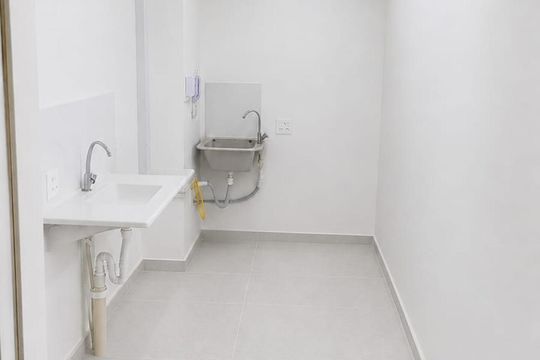 Cozinha de apartamento para alugar com 2 quartos, 32m² em Jardim Caravelas, São Paulo