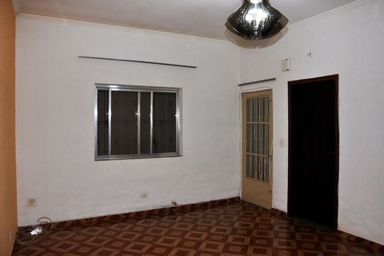 Casa à venda com 2 quartos, 210m² em Piqueri, São Paulo