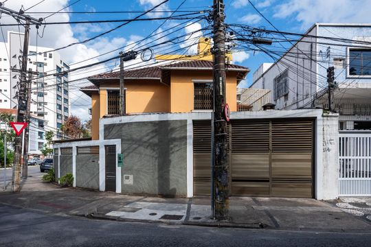 Fachada de casa para alugar com 3 quartos, 221m² em Macuco, Santos