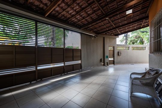 Casa para alugar com 3 quartos, 221m² em Macuco, Santos