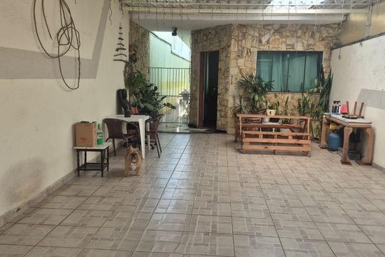 Área externa de casa à venda com 4 quartos, 270m² em Vila Esperança, São Paulo