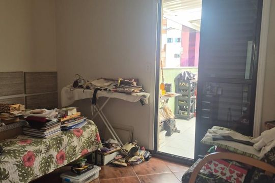 Quarto de casa à venda com 4 quartos, 270m² em Vila Esperança, São Paulo