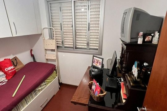 Quarto 1 de apartamento para alugar com 2 quartos, 69m² em Jardim Carvalho, Porto Alegre