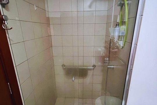Banheiro de apartamento para alugar com 2 quartos, 69m² em Jardim Carvalho, Porto Alegre