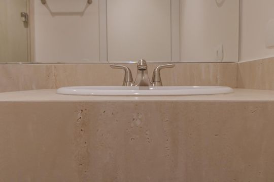 Banheiro de kitnet/studio à venda com 1 quarto, 24m² em Vila Olímpia, São Paulo