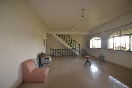 Sala de casa à venda com 5 quartos, 350m² em Jardim Sulacap, Rio de Janeiro