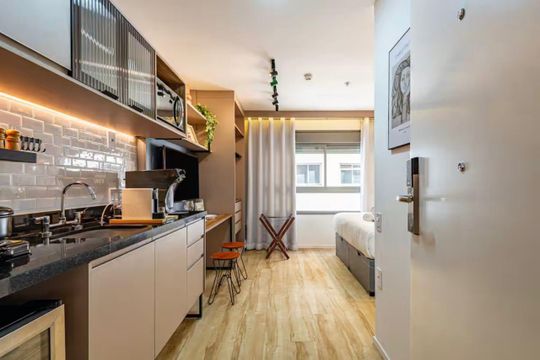 Cozinha de kitnet/studio à venda com 1 quarto, 21m² em Paraíso, São Paulo