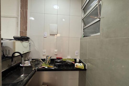 Cozinha de apartamento para alugar com 1 quarto, 20m² em Copacabana, Rio de Janeiro