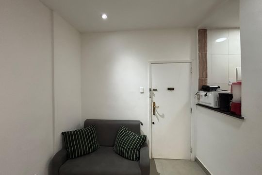 Sala de apartamento para alugar com 1 quarto, 20m² em Copacabana, Rio de Janeiro
