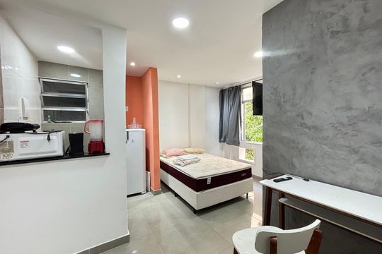 Sala de apartamento para alugar com 1 quarto, 20m² em Copacabana, Rio de Janeiro