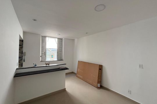 Sala/cozinha de apartamento à venda com 1 quarto, 60m² em Copacabana, Rio de Janeiro