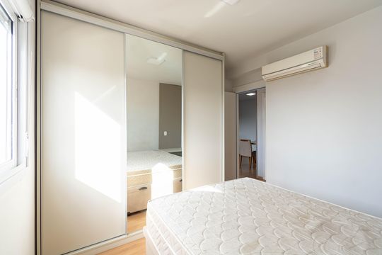 Apartamento à venda com 2 quartos, 60m² em Centro, Canoas