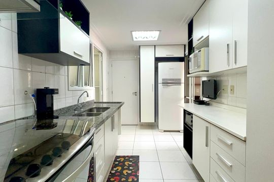 Cozinha de apartamento para alugar com 4 quartos, 130m² em Paraíso, São Paulo