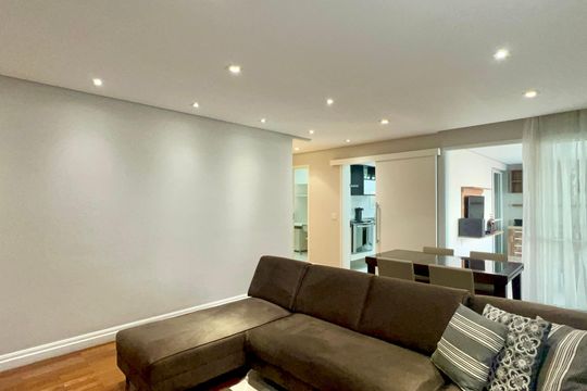 Sala de TV de apartamento para alugar com 4 quartos, 130m² em Paraíso, São Paulo