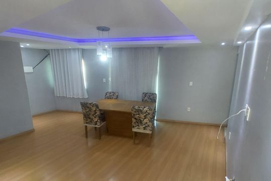 Casa à venda com 2 quartos, 75m² em Taquara, Rio de Janeiro