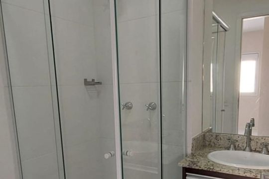 Banheiro de apartamento à venda com 3 quartos, 73m² em Tamboré, Barueri