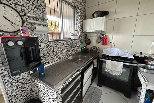 Cozinha de casa à venda com 4 quartos, 80m² em Jardim Sulacap, Rio de Janeiro