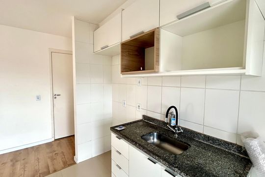 Cozinha de apartamento à venda com 2 quartos, 48m² em Jardim Vila Galvao, Guarulhos