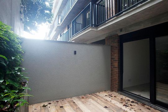 Pátio de kitnet/studio à venda com 1 quarto, 47m² em Moinhos de Vento, Porto Alegre