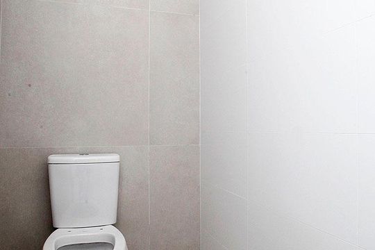 Banheiro de kitnet/studio à venda com 1 quarto, 47m² em Moinhos de Vento, Porto Alegre