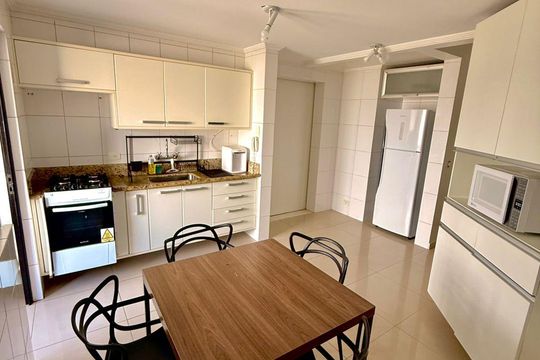 Cozinha de apartamento para alugar com 3 quartos, 110m² em Alphaville Industrial, Barueri