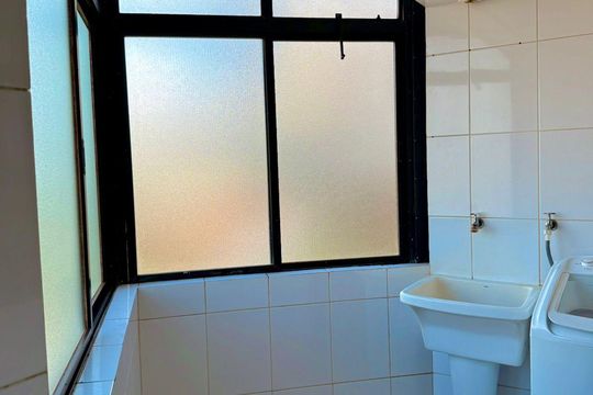 Área de serviço de apartamento para alugar com 3 quartos, 110m² em Alphaville Industrial, Barueri