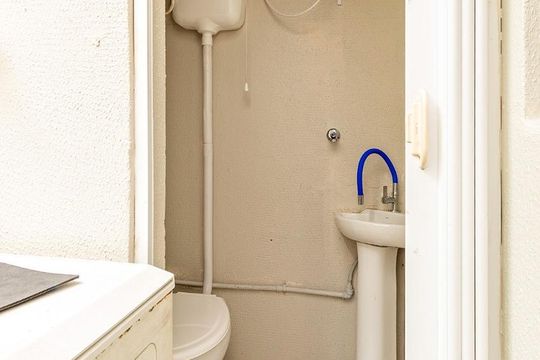 Banheiro de apartamento para alugar com 3 quartos, 100m² em Centro Histórico, Porto Alegre