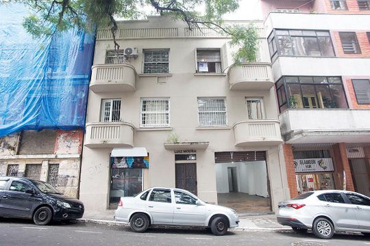 Fachada de apartamento à venda com 2 quartos, 73m² em Centro Histórico, Porto Alegre