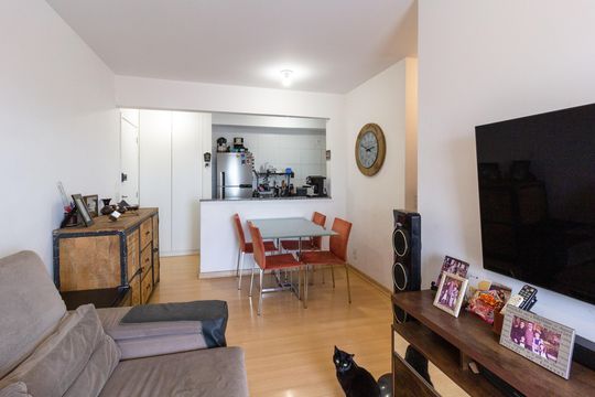 Sala de apartamento à venda com 3 quartos, 72m² em Vila Galvão, Guarulhos