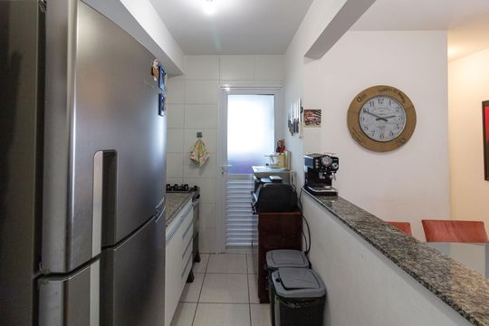 Cozinha  de apartamento à venda com 3 quartos, 72m² em Vila Galvão, Guarulhos