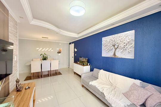 Sala  de apartamento à venda com 2 quartos, 64m² em Jardim Promissao, São Paulo