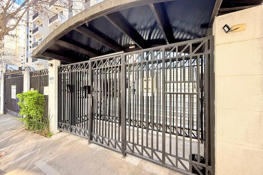 Fachada  de apartamento à venda com 2 quartos, 68m² em Jardim Promissao, São Paulo
