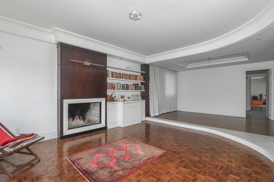 Sala de casa para alugar com 3 quartos, 232m² em Chácara das Pedras, Porto Alegre