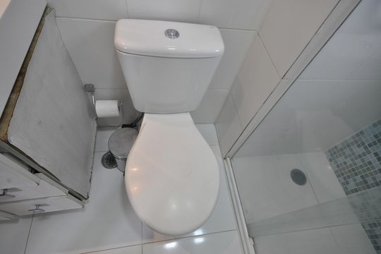 Banheiro do Quarto Suíte de apartamento para alugar com 2 quartos, 67m² em Jardim Modelo, São Paulo