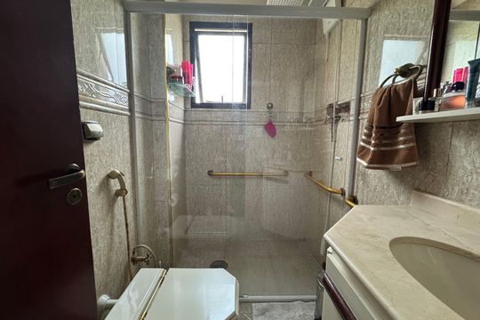 Banheiro de apartamento à venda com 3 quartos, 84m² em Centro, Osasco