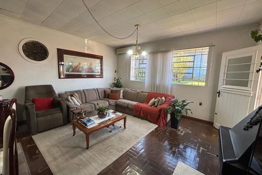 Sala de casa à venda com 2 quartos, 400m² em Jardim Mauá, Novo Hamburgo