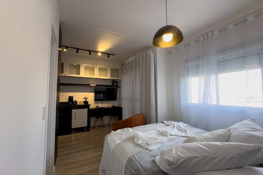 Sala/Quarto de apartamento à venda com 1 quarto, 25m² em Vila Olímpia, São Paulo