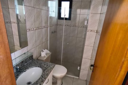 Banheiro de apartamento à venda com 3 quartos, 75m² em Vila do Castelo, São Paulo